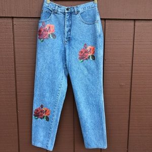 Vintage High Wasted Denim Jeans with Rose Patches